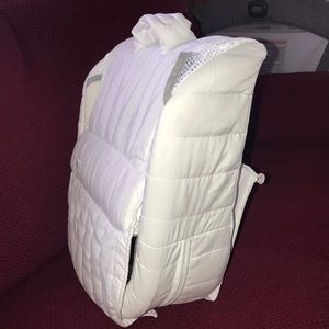 Close and secure baby sleeper